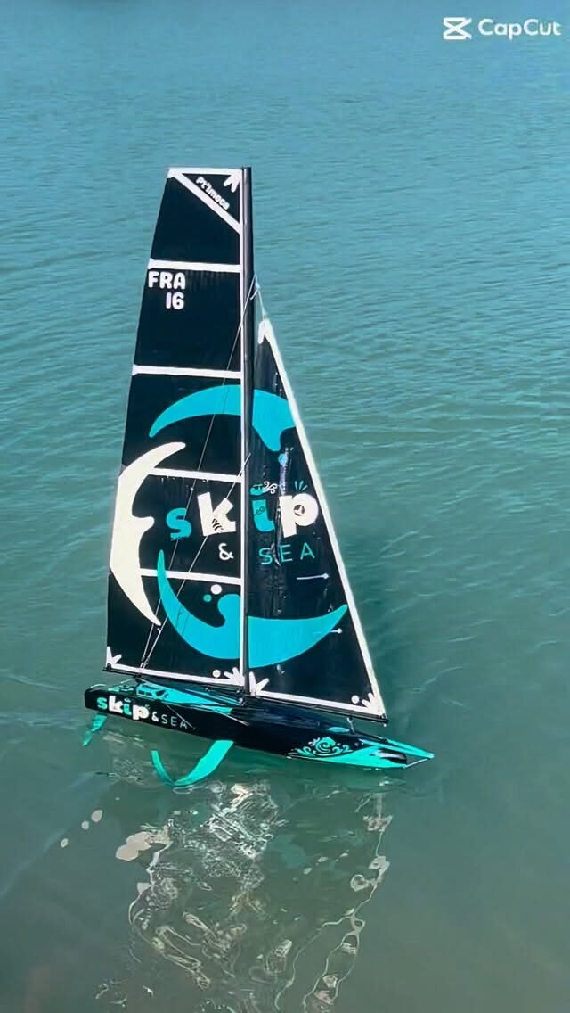 Instagram post from skipandsea. This post is in position 5.